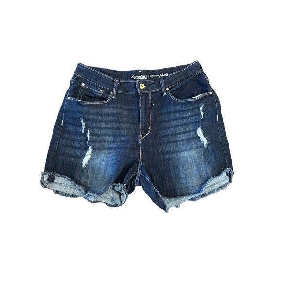 Women’s Levi’s Signature Distressed Jean Shorts. Size 31” - Picture 1 of 3